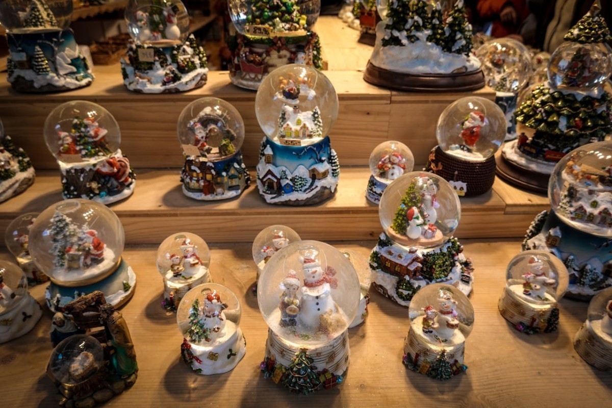 Seasonal Crafts: Holiday and Seasonal DIY Projects for All Ages - image 7