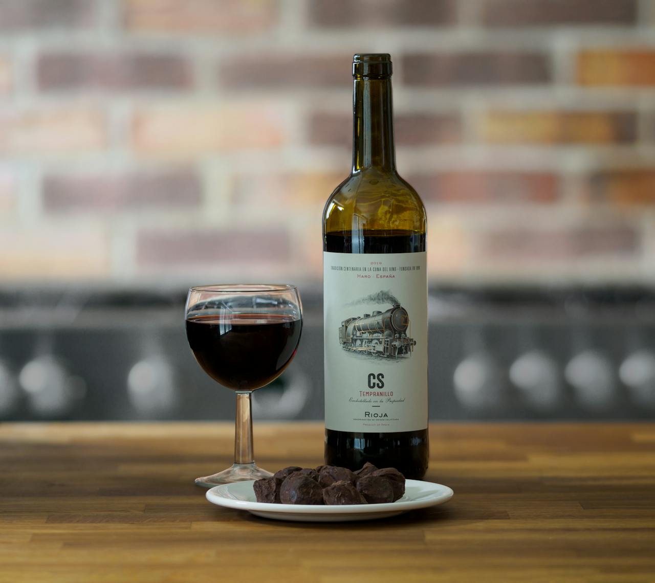 Chocolate and Wine Pairing: Indulgent Treats