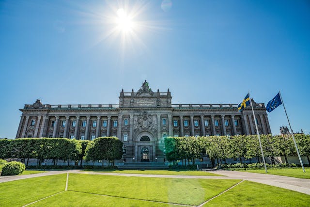 Government Accountability: Investigating Corruption, Ethics Violations, and Misconduct