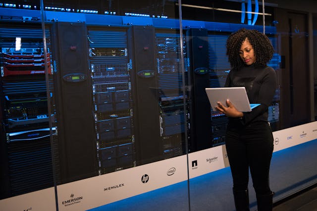 Cloud Computing Solutions: Comparing Providers and Services