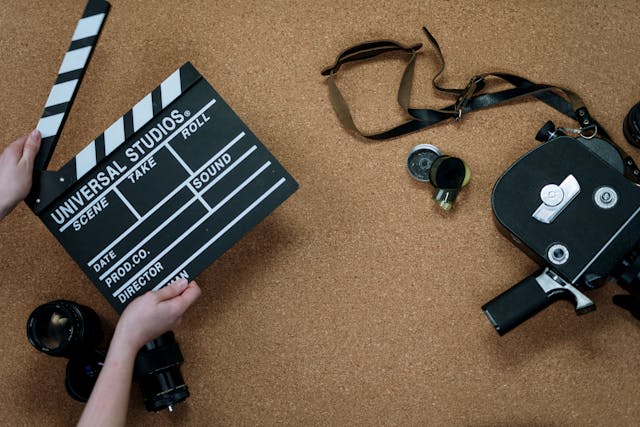 Cinematography Masterclass: Examining Visual Techniques and Aesthetic Choices
