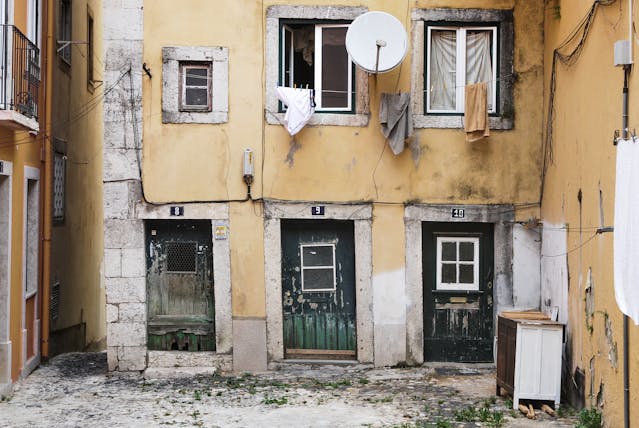Renovating Older Homes: Preserving Charm While Updating for Modern Living