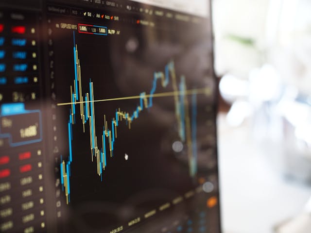 Investing 101: A Beginner’s Guide to Growing Your Wealth