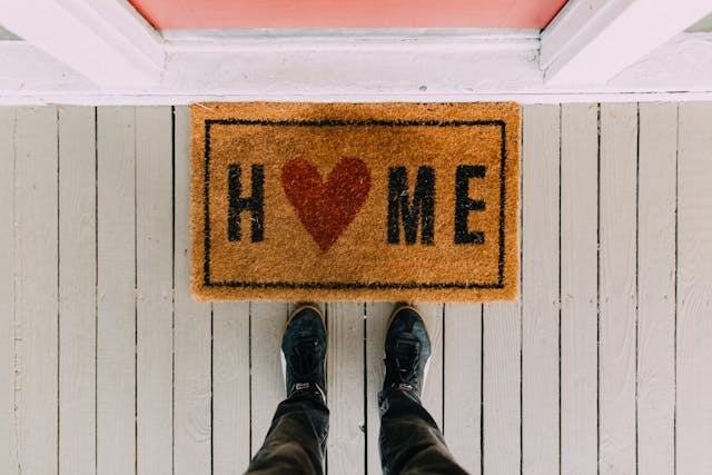 Declutter and Depersonalize